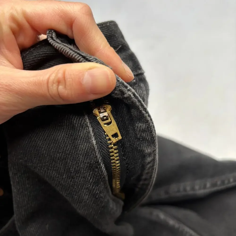 Vintage 90s Levi's 505 Straight Leg Jeans Men's 34x29 Black